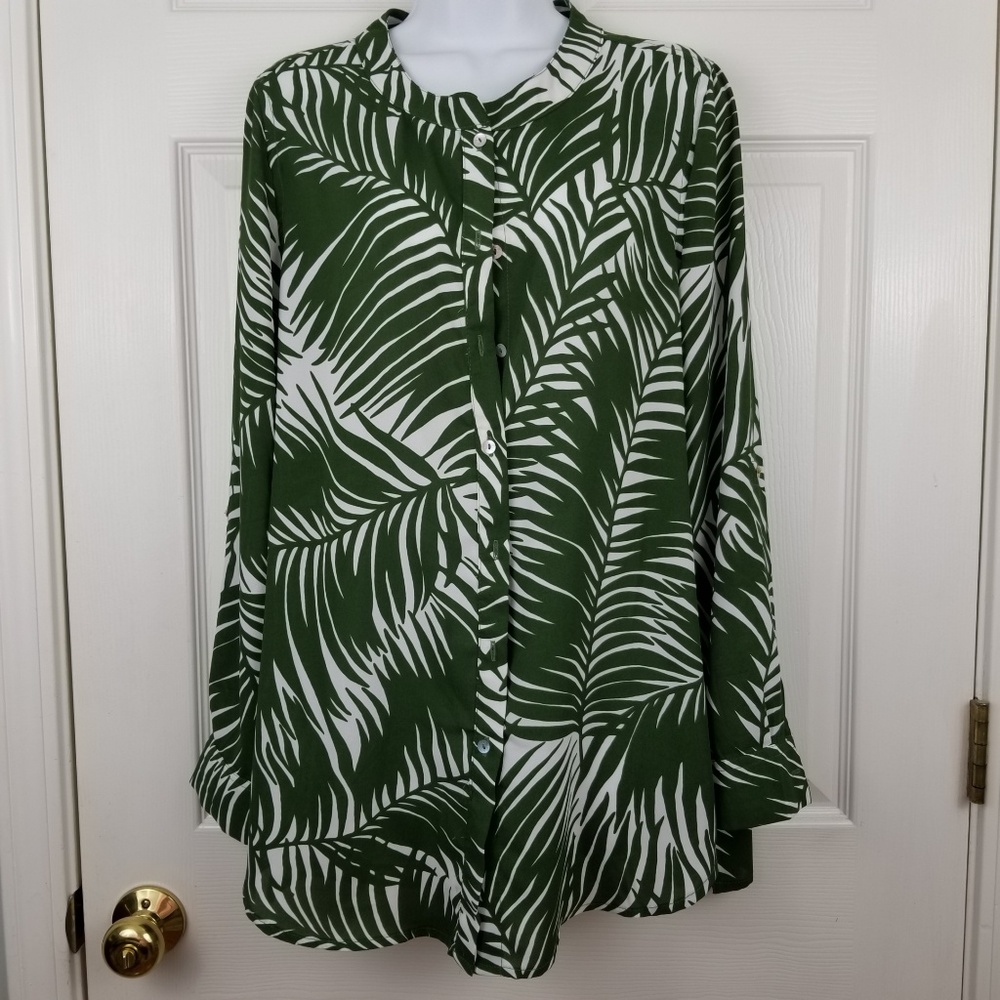 English Laundry Green Tropical Button Up Blouse